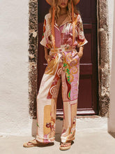 Pantalones anchos con bolsillo y ribete de encaje y estampado retro informal